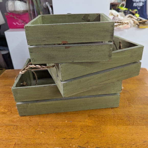 Adorable 3pc Apple Green Wooden Crates With Handles - Picture 4 of 13